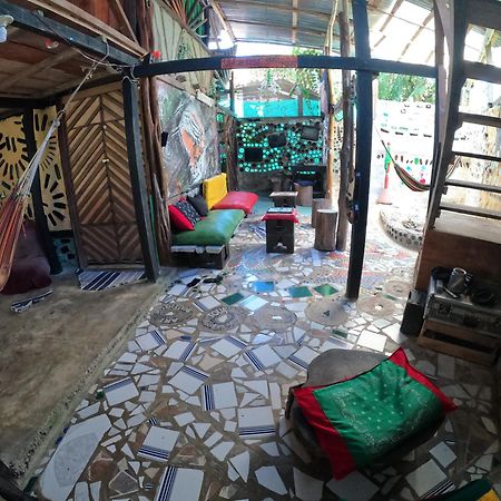 Capurganá Reciclarte Galeria Hostal מראה חיצוני תמונה